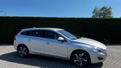 Gebruikt 2011 Volvo V60 R-Design Stationwagen | € 11.500 (Eerlijke prijs)