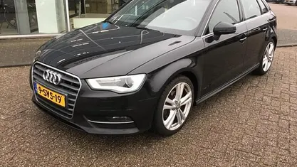 Zwart Occasion 2013 Audi A3 Sportback Hatchback | € 6.999 (Eerlijke prijs)