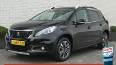 Zwart Gebruikt 2019 Peugeot 2008 Allure SUV | € 13.950 (Goede deal)