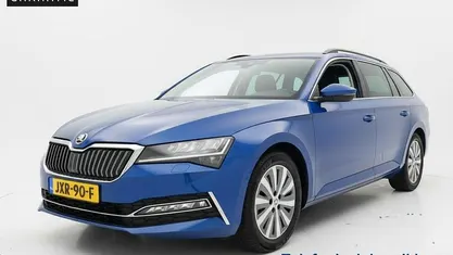 Occasion Skoda Superb Business Line 218 PK (160 kW) 2021 Blauw Stationwagen