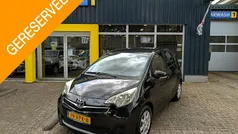 Zwart Gebruikt 2012 Toyota Verso-S Comfort MPV | € 9.995 (Eerlijke prijs)