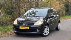 Zwart Gebruikt 2009 Renault Clio II Hatchback | € 1.950 (Eerlijke prijs)
