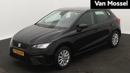 Zwart Gebruikt 2022 Seat Ibiza Style Hatchback | € 14.944 (Eerlijke prijs)
