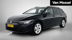 Zwart Gebruikt 2021 VW Golf VIII Life Stationwagen | € 19.900 (Eerlijke prijs)