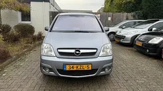 Grijs Gebruikt 2010 Opel Meriva Cosmo MPV | € 2.500 (Eerlijke prijs)