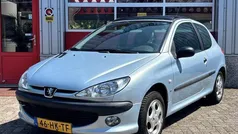 Gebruikt 2001 Peugeot 206 Hatchback | € 1.290 (Eerlijke prijs)