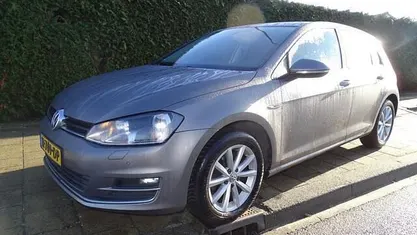 Occasion 2015 VW Golf VII Trendline Hatchback | € 9.950 (Eerlijke prijs)
