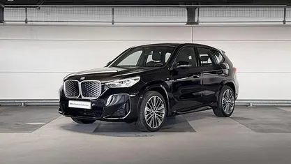 Zwart Gebruikt 2024 BMW iX1 Performance SUV | € 43.500 (Super prijs)