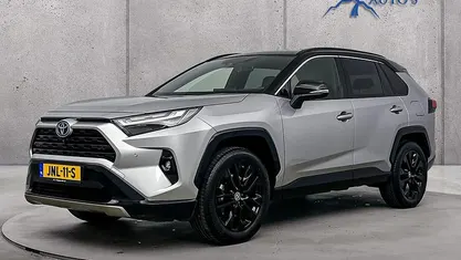 Grijs (metallic) Gebruikt 2022 Toyota RAV4 Hybrid SUV | € 38.800 (Goede deal)