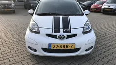 Wit Gebruikt 2011 Toyota Aygo Hatchback | € 3.950 (Eerlijke prijs)