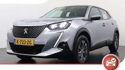 Grijs Gebruikt 2021 Peugeot e-2008 Active SUV | € 15.825 (Goede deal)