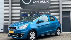 Blauw, metallic lak Gebruikt 2020 Mitsubishi Space Star Hatchback | € 6.995 (Eerlijke prijs)