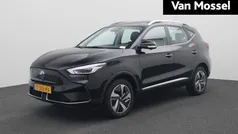Zwart Gebruikt 2023 MG ZS Luxury Sedan | € 21.444 (Eerlijke prijs)