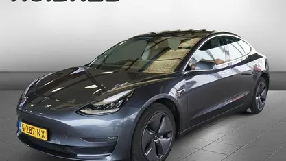 Grijs Occasion 2019 Tesla Model 3 Long Range AWD Sedan | € 23.950 (Eerlijke prijs)