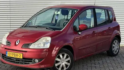 Occasion Renault Grand Modus Dynamique 111 PK (81 kW) 2011 Rood MPV