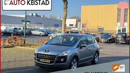 Grijs Occasion 2010 Peugeot 3008 Stationwagen | € 3.950 (Eerlijke prijs)