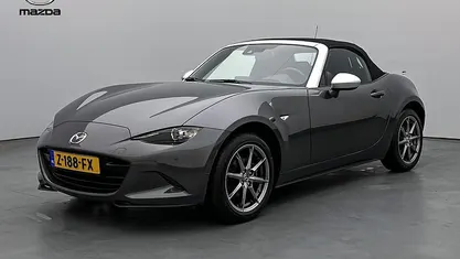 Occasion Mazda MX5 Luxury 132 PK (97 kW) 2023 Grijs, metallic lak Cabriolet
