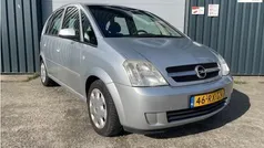 Grijs Gebruikt 2005 Opel Meriva Enjoy MPV | € 1.650 (Eerlijke prijs)
