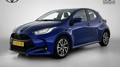 Blauw Gebruikt 2020 Toyota Yaris Hybrid Hatchback | € 19.945 (Eerlijke prijs)
