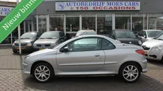 Grijs Gebruikt 2004 Peugeot 206 CC Cabriolet | € 1.950 (Eerlijke prijs)