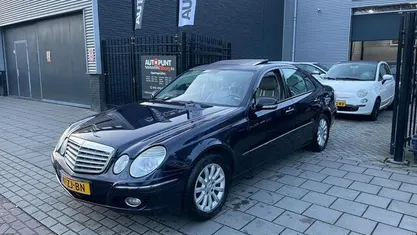 Occasion Mercedes E320 Elegance 224 PK (164 kW) 2006 Blauw, metallic lak Sedan