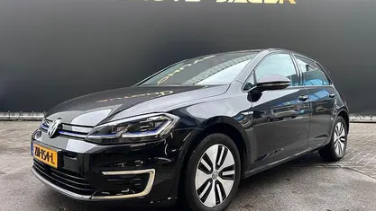 Occasion 2019 VW e-Golf Hatchback | € 11.950 (Super prijs)