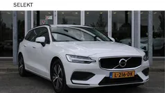 Wit Gebruikt 2021 Volvo V60 Momentum Stationwagen | € 26.500 (Super prijs)