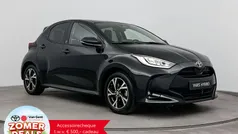 Zwart Gebruikt 2024 Toyota Yaris Hybrid Edition Hatchback | € 26.999 (Eerlijke prijs)