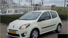 Wit Gebruikt 2011 Renault Twingo Authentique Hatchback | € 3.500 (Eerlijke prijs)