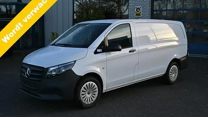 Occasion 2024 Mercedes Vito Van | € 33.950 (Super prijs)