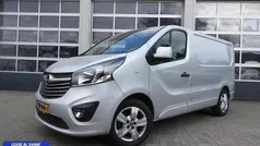 Grijs Gebruikt 2015 Opel Vivaro Innovation Van | € 7.950 (Eerlijke prijs)