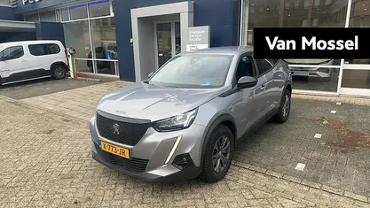 Grijs Gebruikt 2022 Peugeot 2008 Active SUV | € 15.940 (Eerlijke prijs)