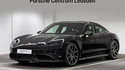 Zwart Occasion 2025 Porsche Taycan Sedan | € 94.900 (Super prijs)