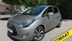 Grijs, metallic lak Gebruikt 2019 Hyundai ix20 MPV | € 17.750 (Eerlijke prijs)