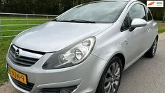 Gebruikt 2010 Opel Corsa Edition Hatchback | € 3.750 (Eerlijke prijs)