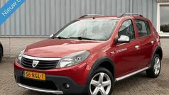 Rood Gebruikt 2010 Dacia Sandero Stepway Hatchback | € 2.790 (Goede deal)