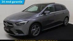 Grijs Gebruikt 2023 Mercedes B250e AMG line MPV | € 41.945 (Eerlijke prijs)
