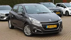 Gebruikt 2019 Peugeot 208 Signature Sky Hatchback | € 9.550 (Eerlijke prijs)