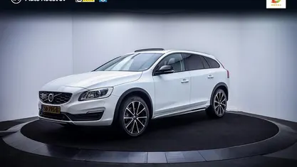 Gebruikt 2018 Volvo V60 CC Stationwagen | € 26.025 (Super prijs)