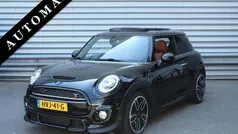 Zwart Gebruikt 2019 Mini Cooper S Hatchback | € 24.950 (Eerlijke prijs)