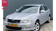 Grijs Gebruikt 2012 Skoda Octavia Ambition Hatchback | € 8.444 (Eerlijke prijs)