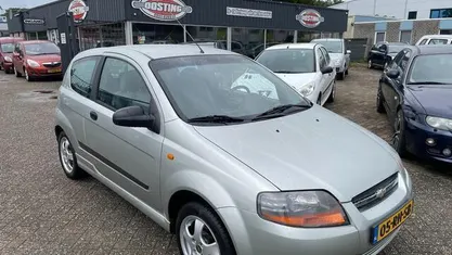 Grijs Gebruikt 2005 Chevrolet Kalos Hatchback | € 1.699 (Eerlijke prijs)