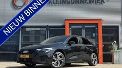 Zwart Gebruikt 2022 Audi A3 Sportback Competition Hatchback | € 33.950 (Goede deal)