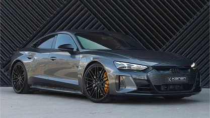 Grijs Gebruikt 2021 Audi e-tron GT quattro S-Line Sedan | € 65.900 (Goede deal)