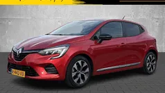 Rood Gebruikt 2022 Renault Clio V Techno Hatchback | € 15.450 (Goede deal)