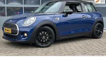Occasion Mini Cooper Pepper 136 PK (100 kW) 2016 Blauw Hatchback