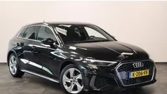 Zwart, metallic lak Gebruikt 2021 Audi A3 Sportback S-Line Hatchback | € 25.950 (Eerlijke prijs)
