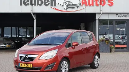 Rood Gebruikt 2012 Opel Meriva Business Edition MPV | € 3.695 (Eerlijke prijs)