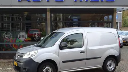 Grijs Gebruikt 2017 Renault Kangoo Komfort Van | € 6.200 (Eerlijke prijs)