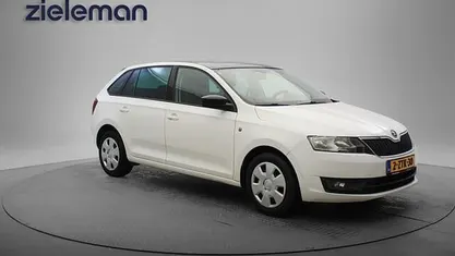 Occasion 2015 Skoda Rapid Style Hatchback | € 6.845 (Eerlijke prijs)